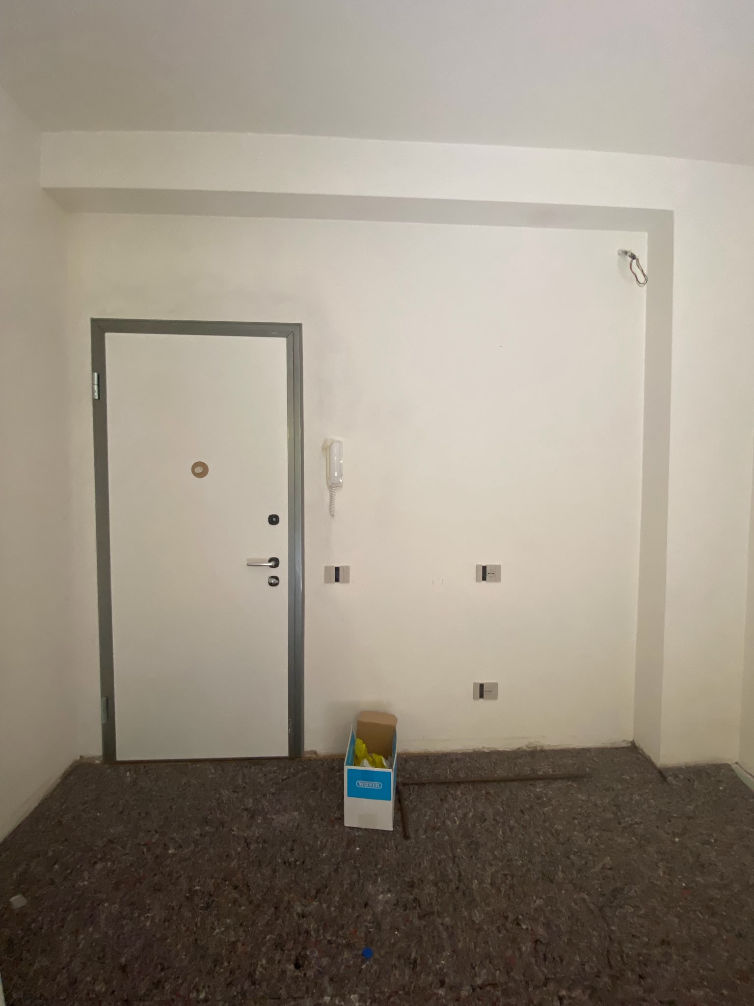 L'ingresso durante i lavori