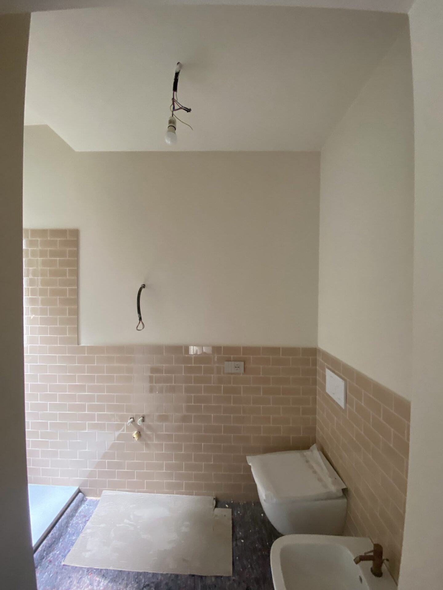 Il bagno prima dei lavori